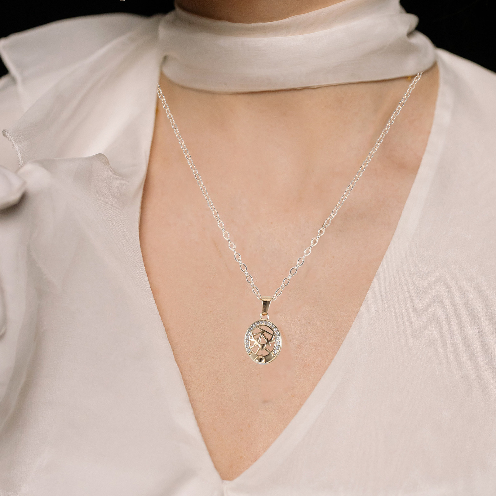 Magnetic Couple Matching Necklaces - 1 paar zon- en maankettingen voor