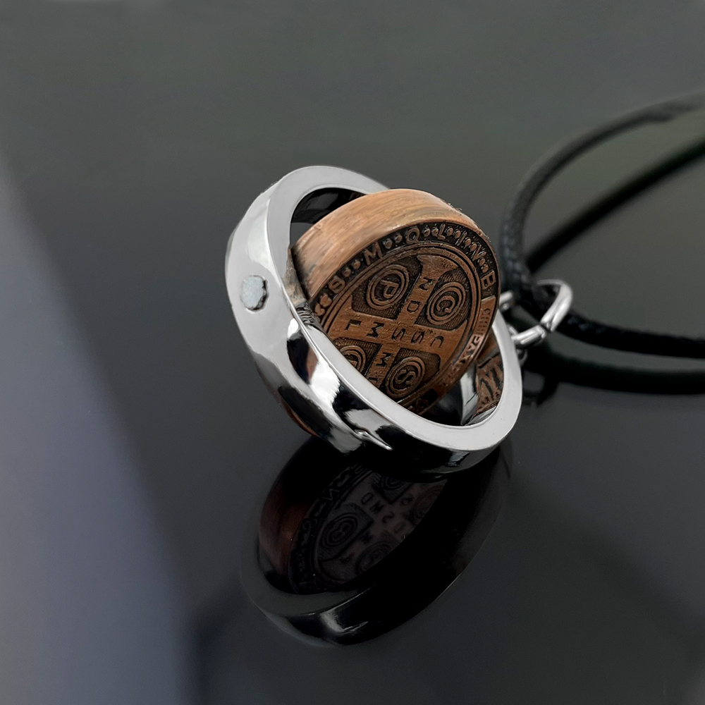 Nieuwe St. Benedictus Medaille - Necklaces recensie en prijs