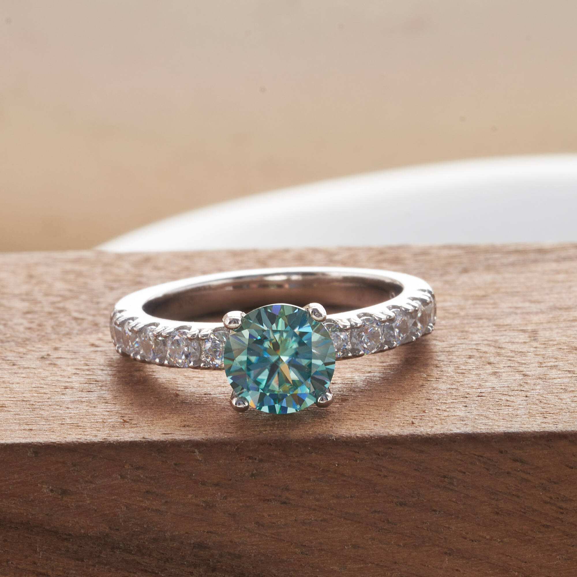 Klassieke 1 Karaat Blauwe Mois - Moissanite Engagement Ring 1 Carat recensie en prijs